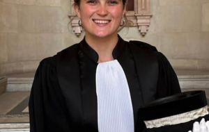 JULIA MAGISTRATE !